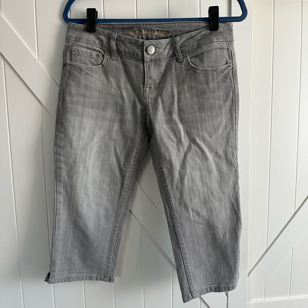 American Eagle Gray Denim Capri Jeans Size 6 Low Rise Stretch Crop Pants